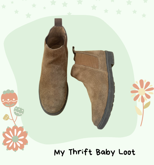 Like New Fausto Boys Chelsea Boots (9 years)